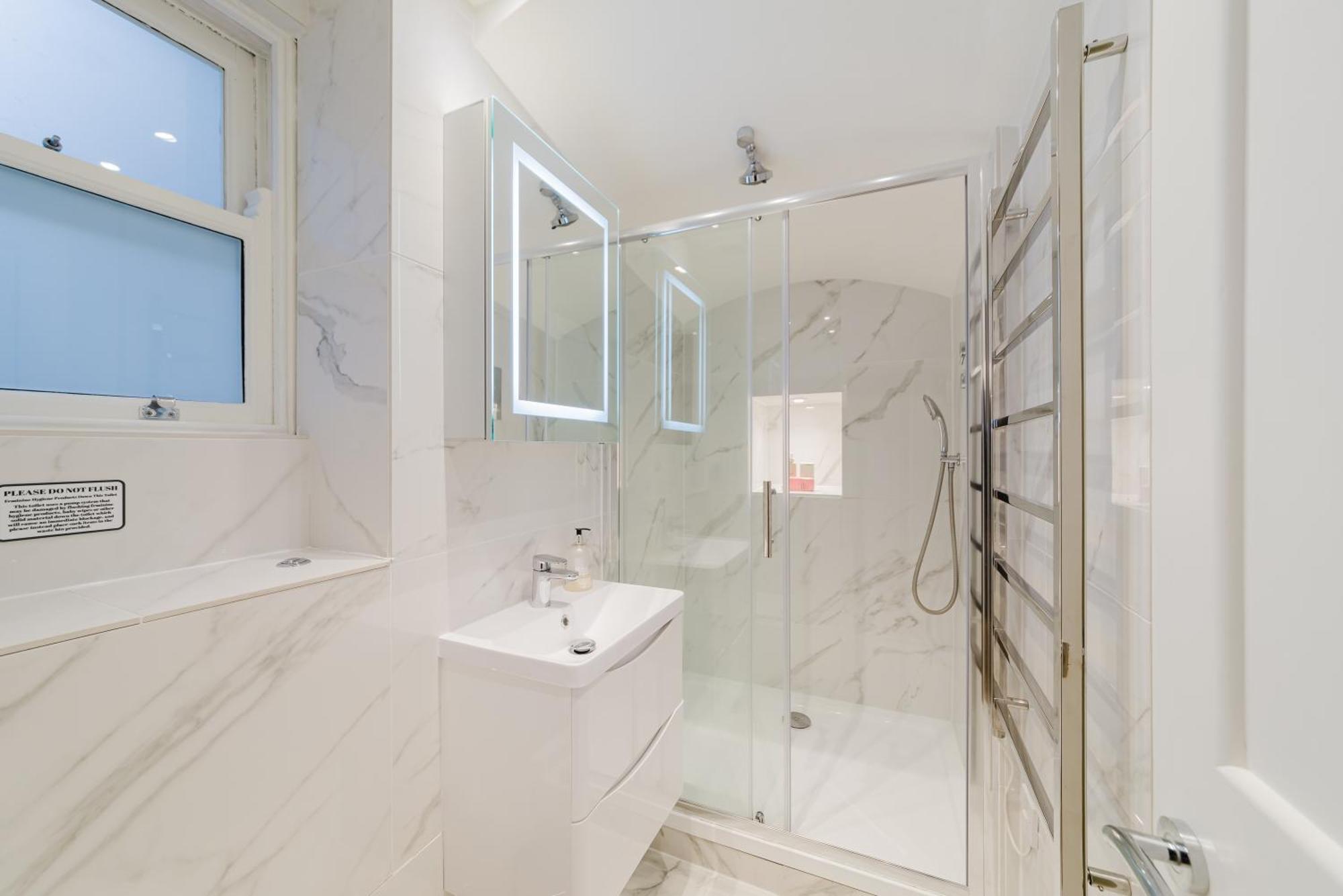 Great Location Luxury - Harrods Apartament *