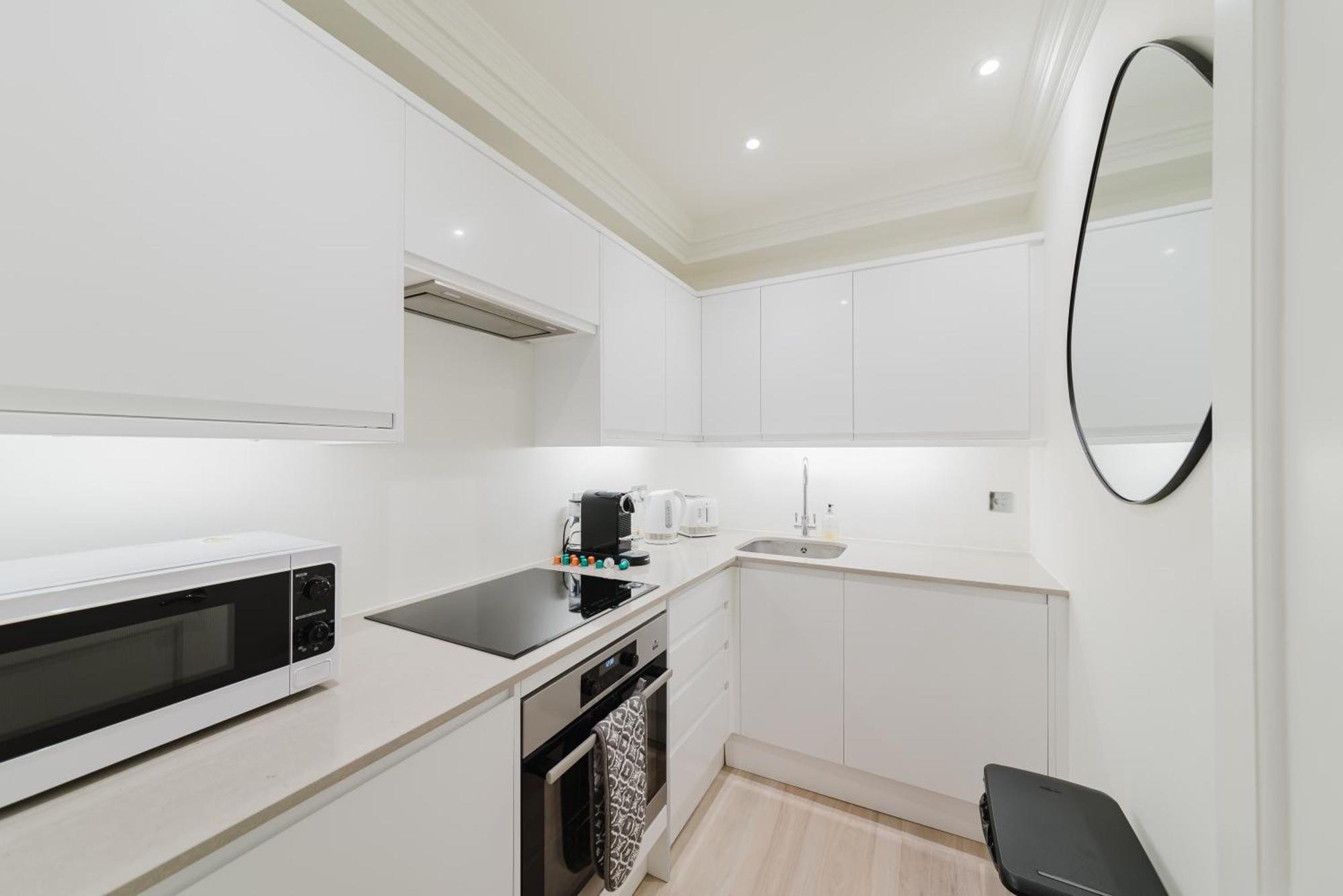Great Location Luxury - Harrods Apartament