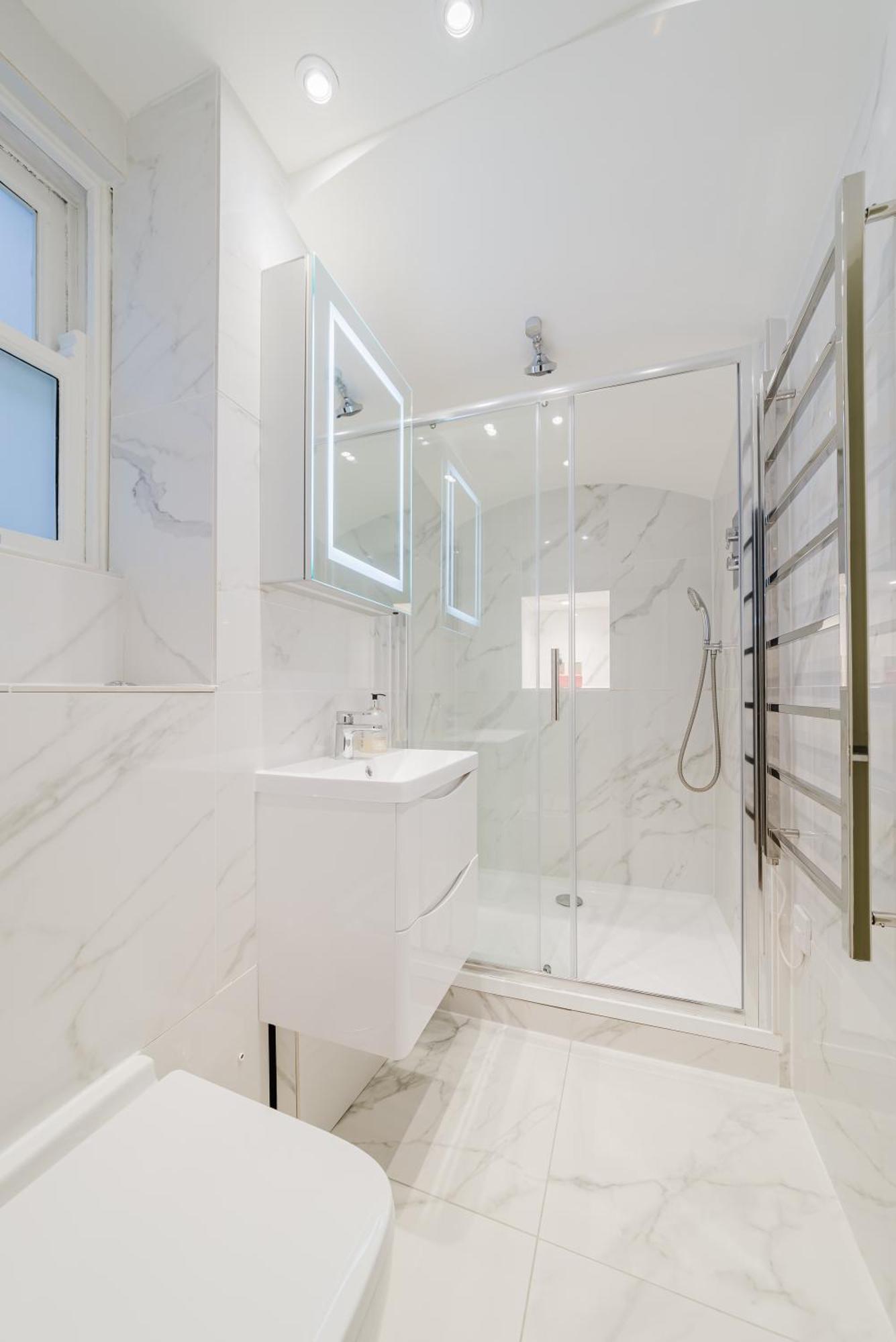 Great Location Luxury - Harrods Apartament *